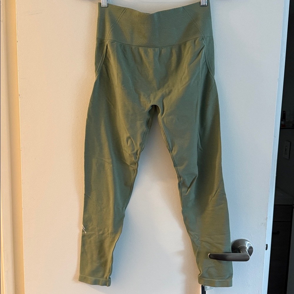 Oner active  sage Activewear bottoms XXL